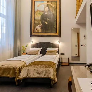 3* Aparthotel Celestin